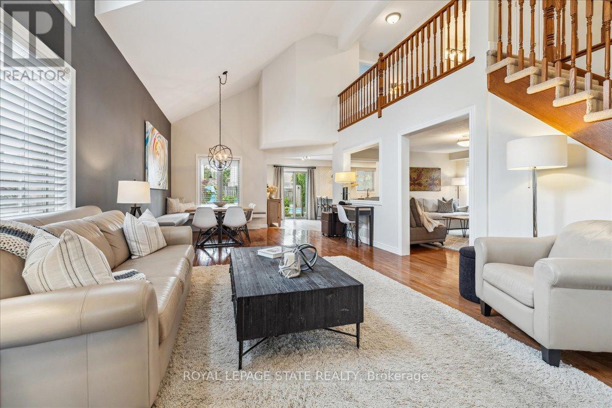Photo 4 of 51 Napa Lane, Hamilton ON