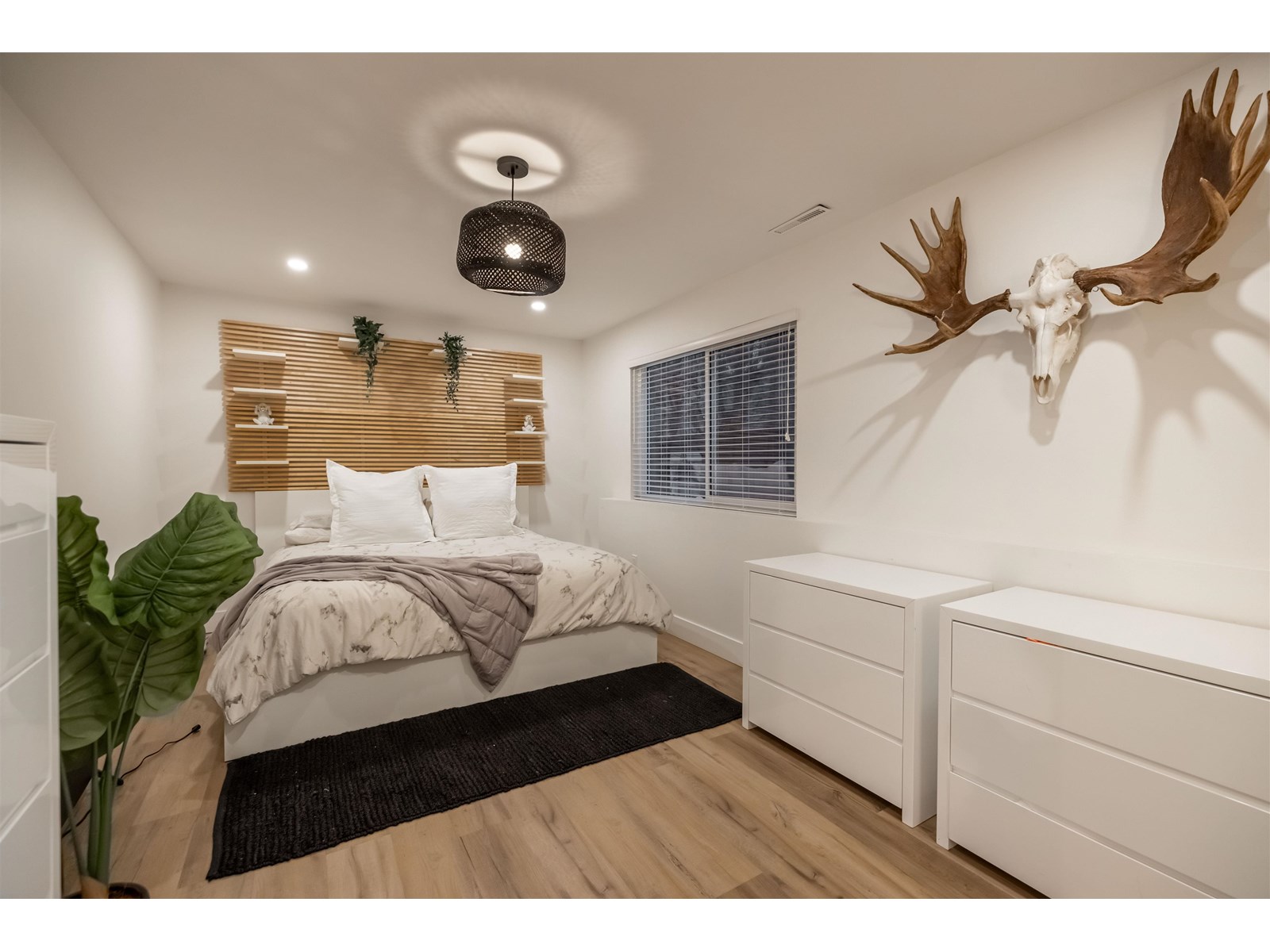 15170 BEACHVIEW AVENUE, White Rock