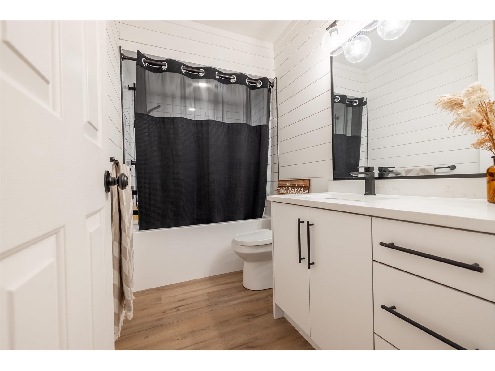 15170 BEACHVIEW AVENUE, White Rock