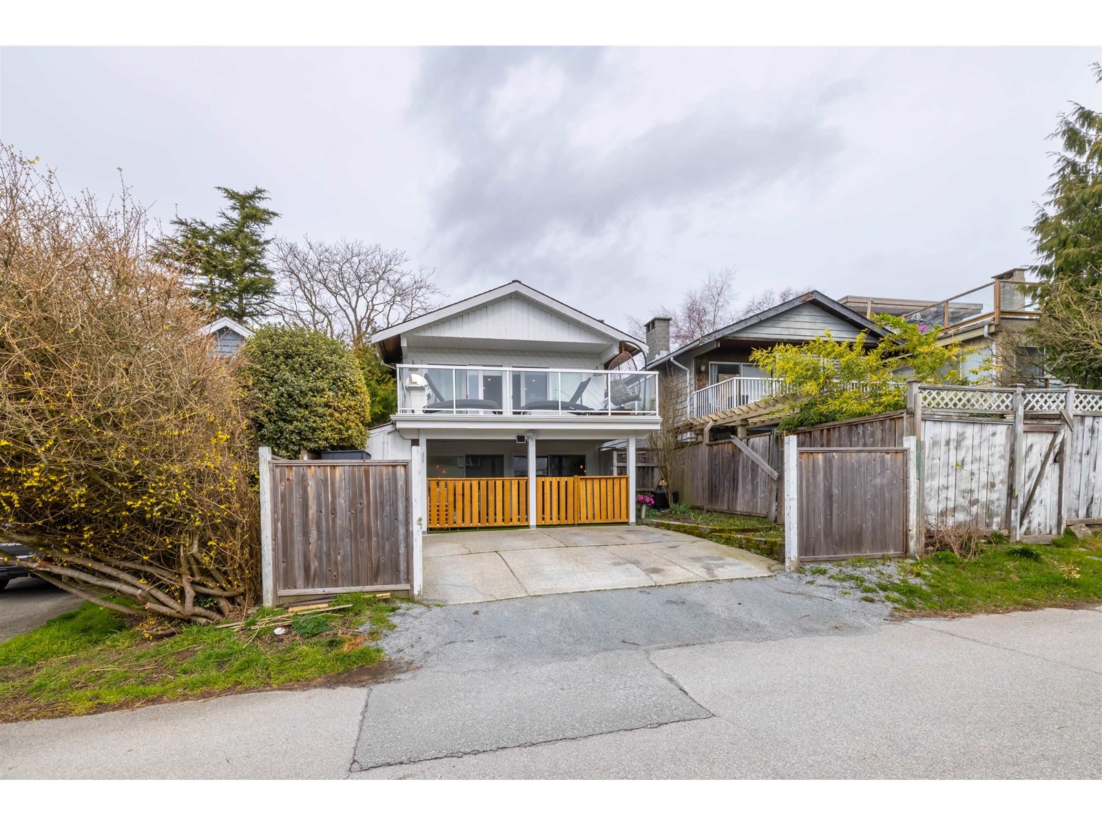 15170 BEACHVIEW AVENUE, White Rock