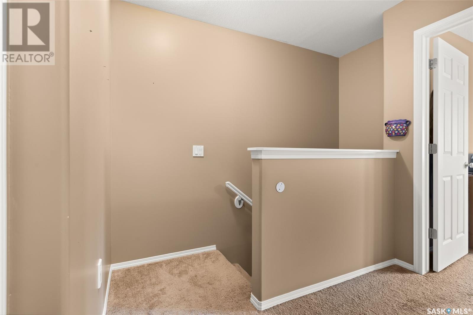 Single Family House 2 Level for Sale in   WINDSOR PARK ROAD Regina 