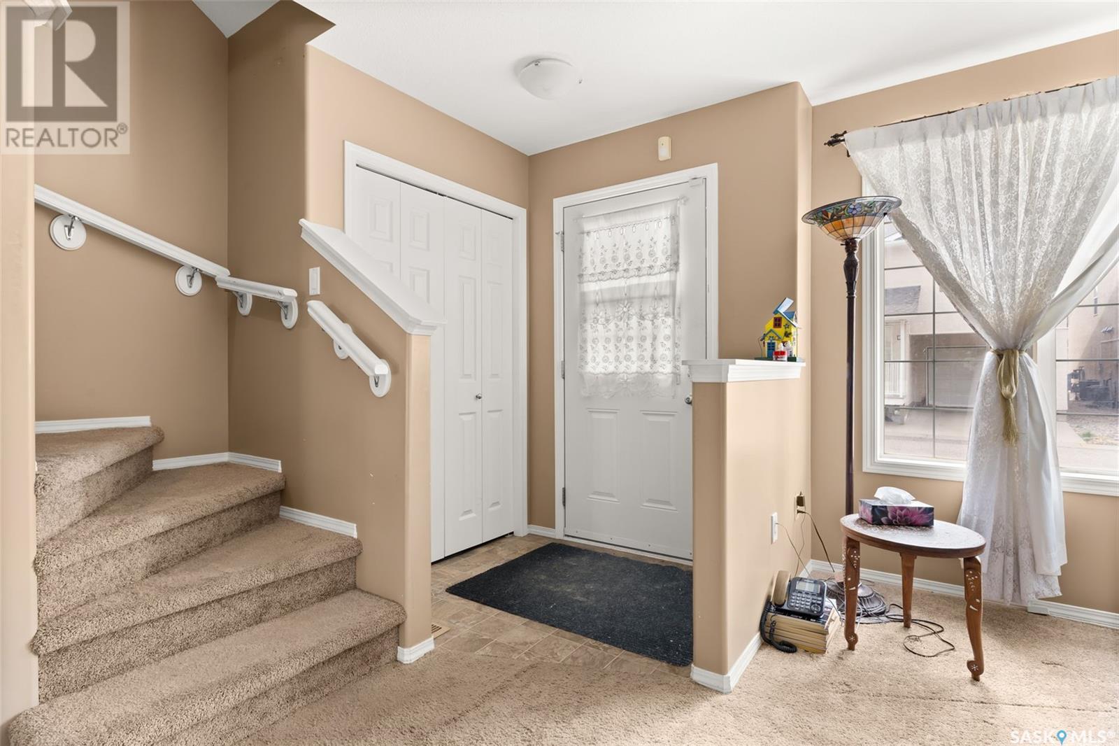 Single Family House 2 Level for Sale in   WINDSOR PARK ROAD Regina 