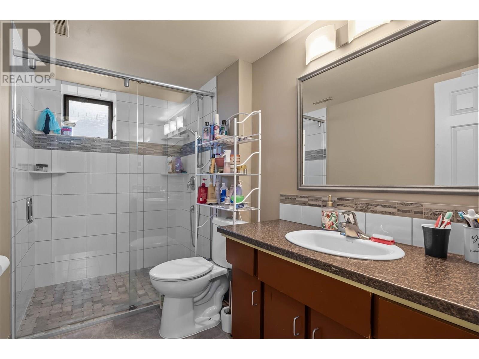 Photo 12 of 155 Connaught Road, Kamloops BC