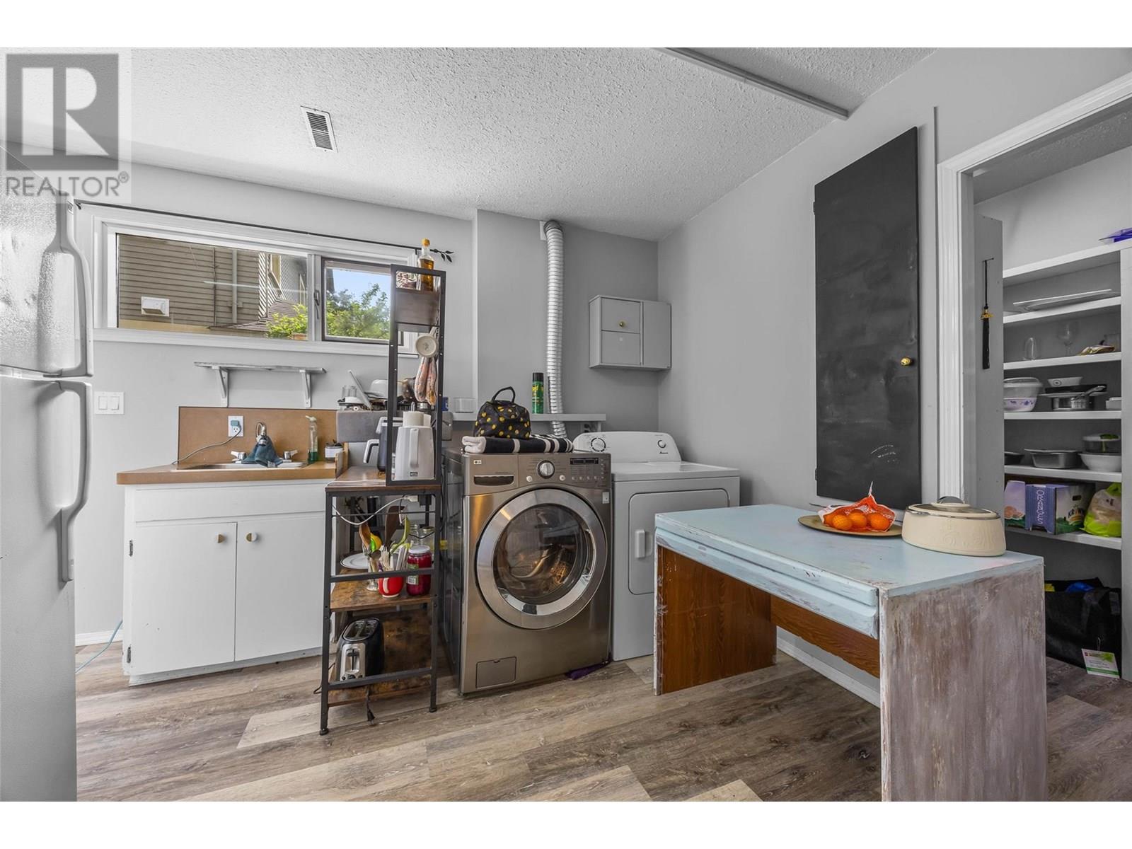 Photo 9 of 155 Connaught Road, Kamloops BC