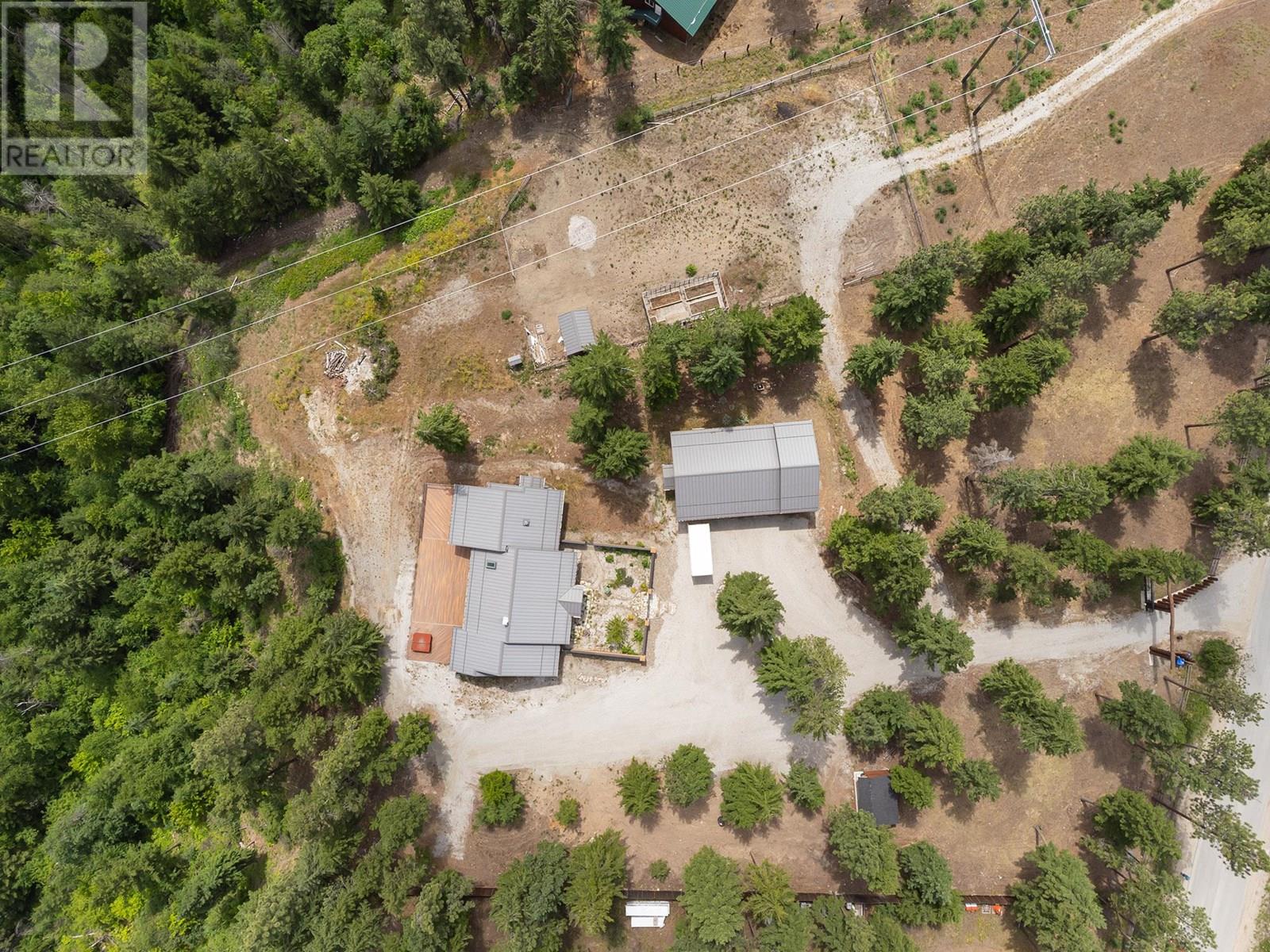  4335 Maxwell Road, Peachland