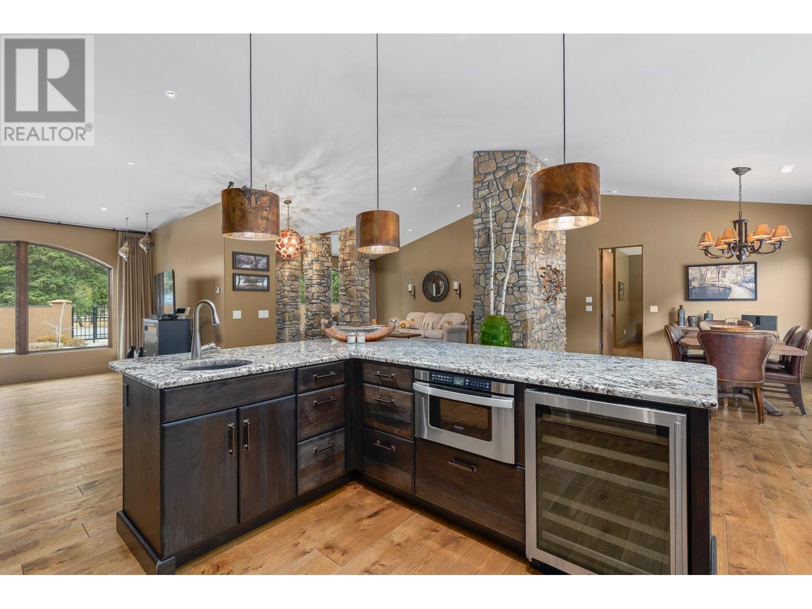  4335 Maxwell Road, Peachland