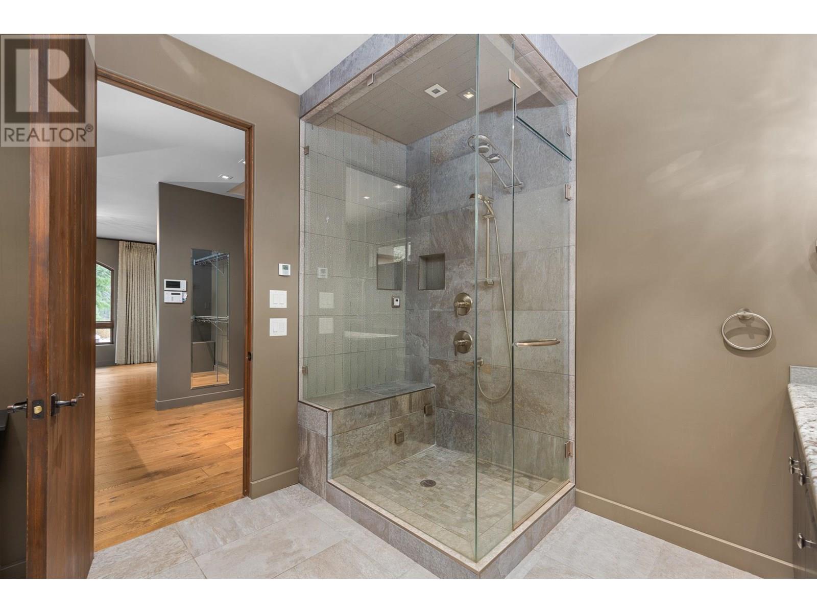  4335 Maxwell Road, Peachland