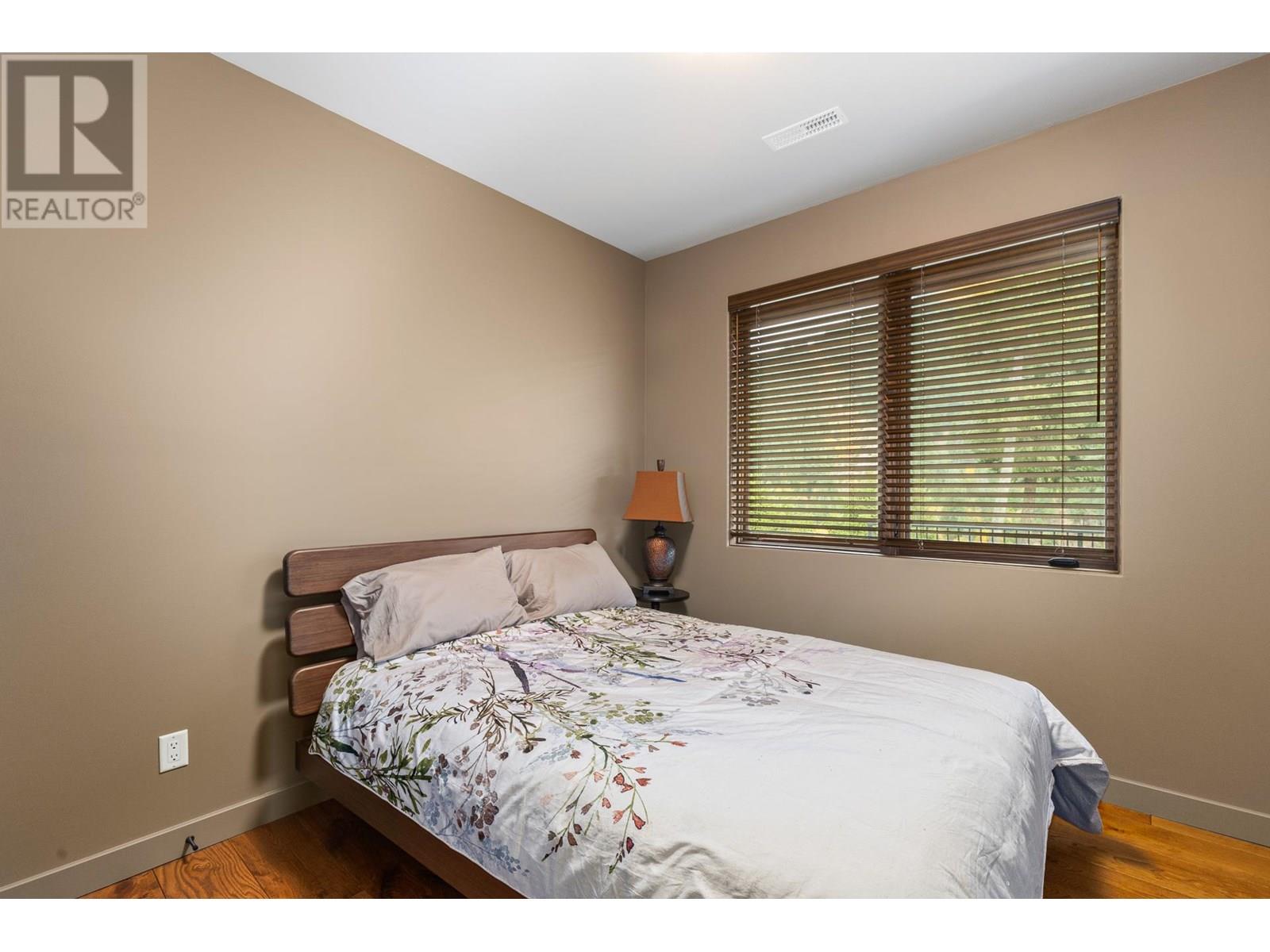  4335 Maxwell Road, Peachland