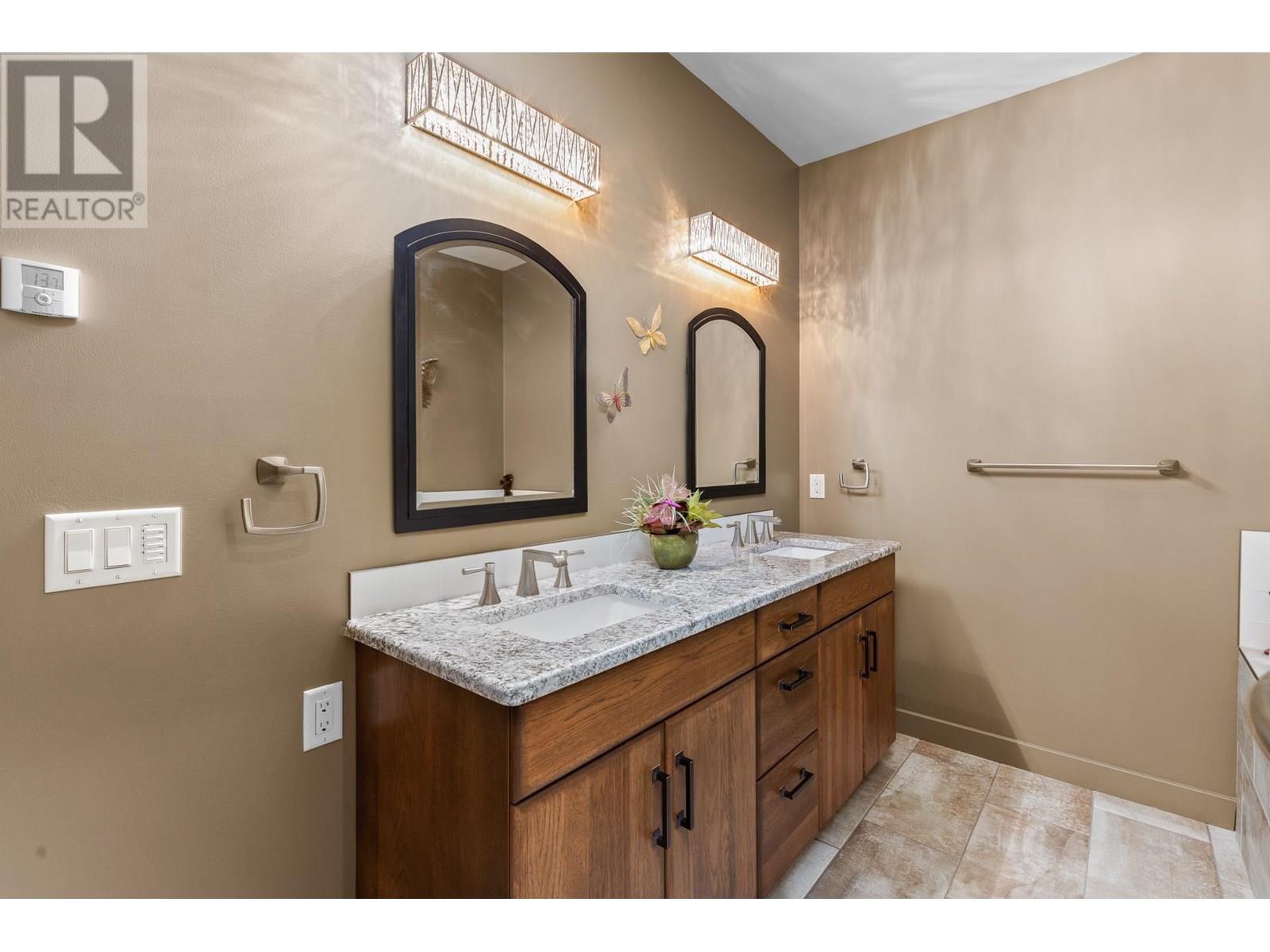  4335 Maxwell Road, Peachland