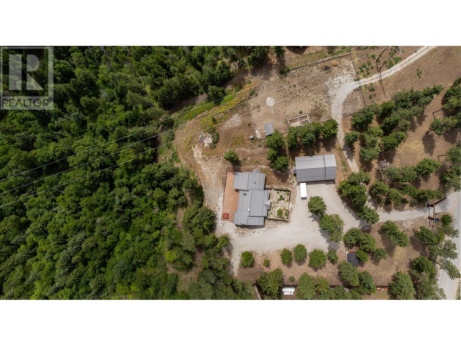  4335 Maxwell Road, Peachland
