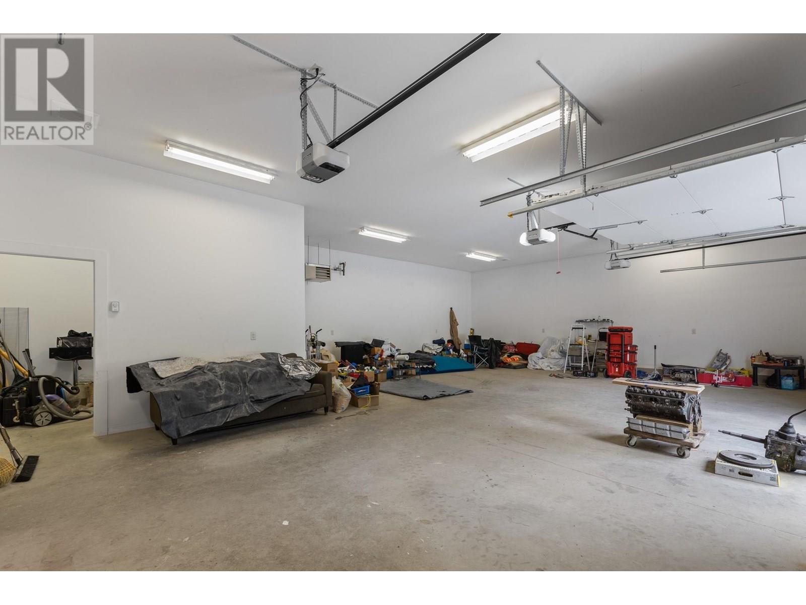  4335 Maxwell Road, Peachland