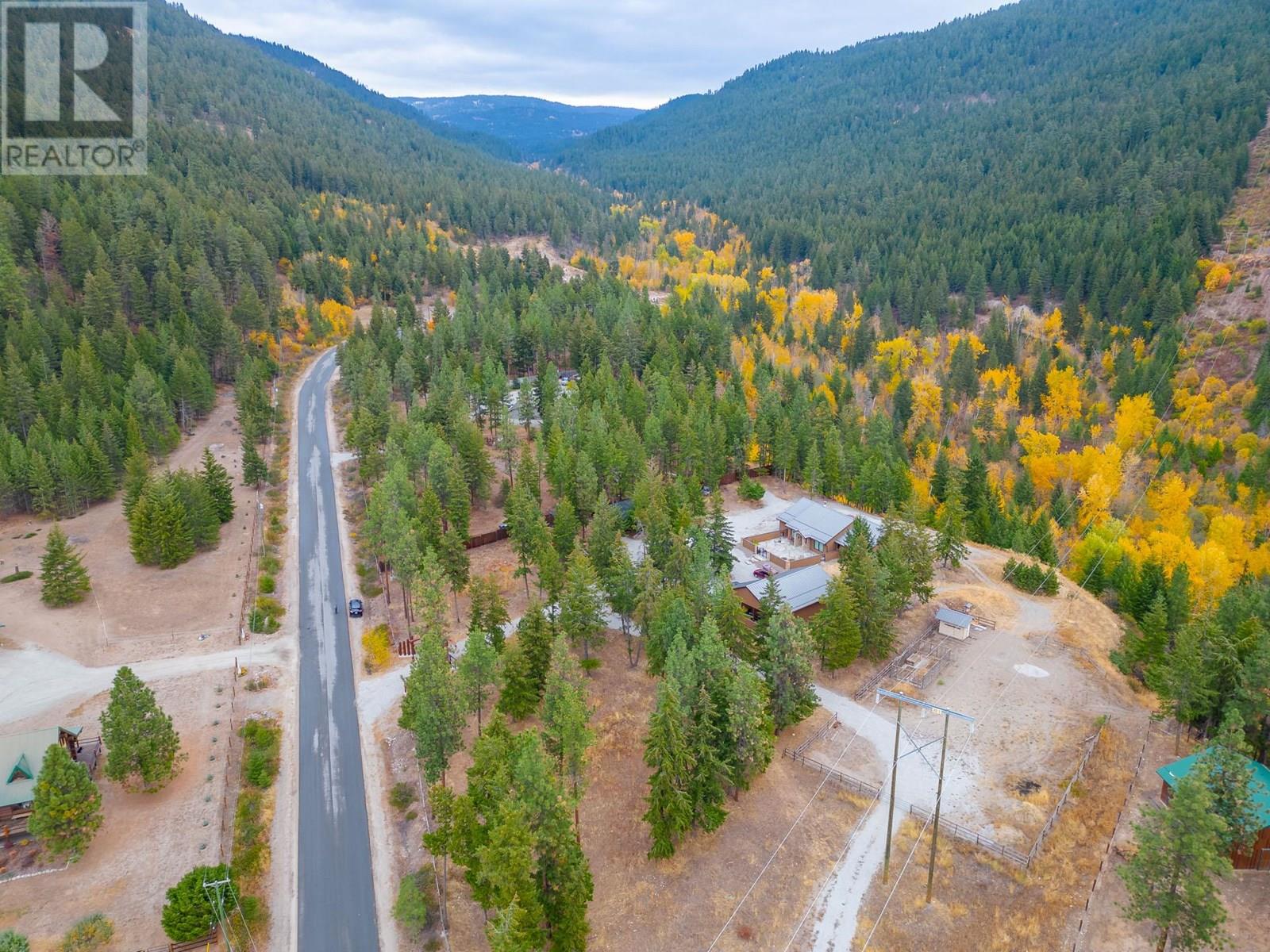  4335 Maxwell Road, Peachland
