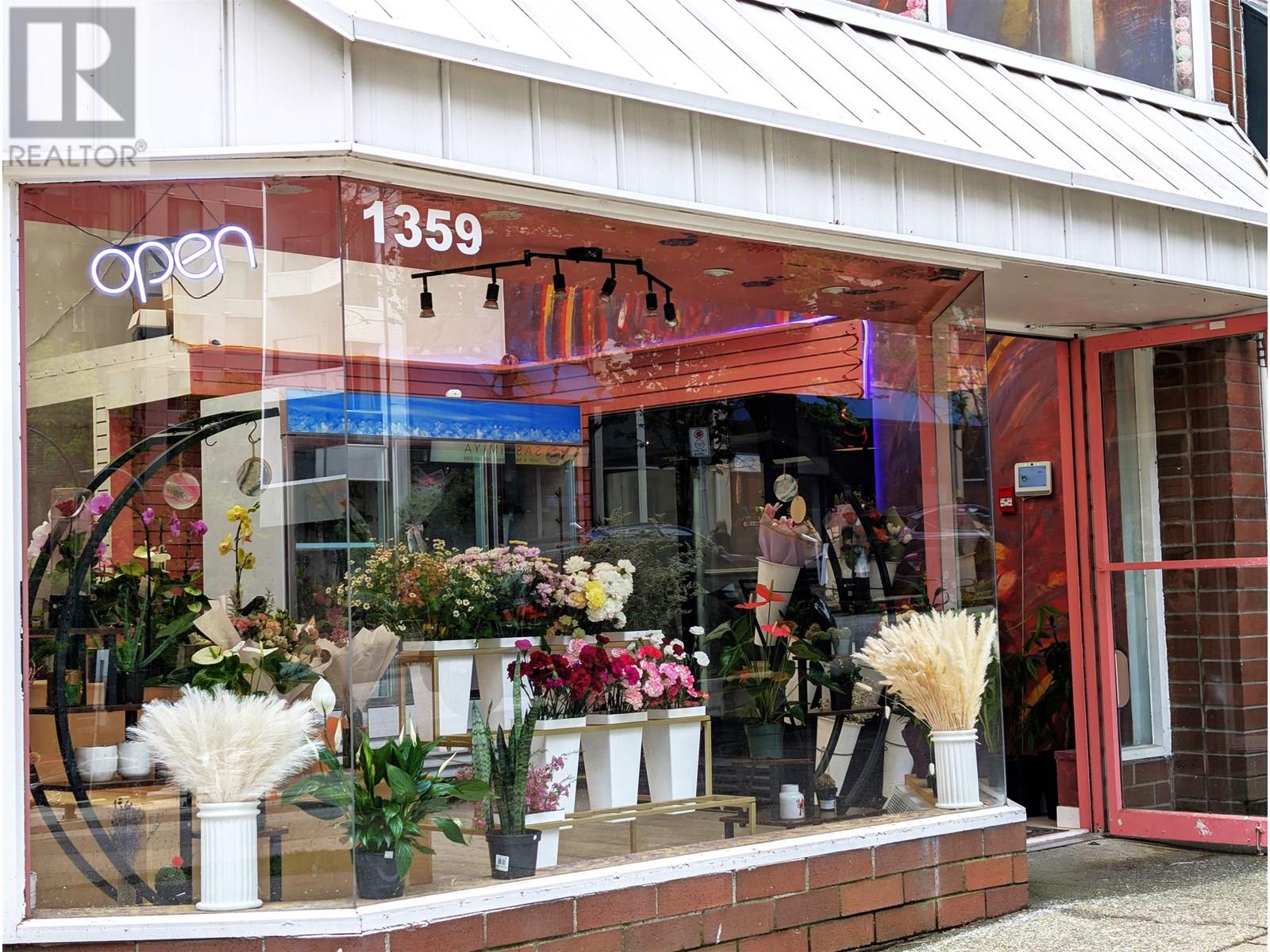 Photo 10 of 903 1330 Hornby Street, Vancouver BC