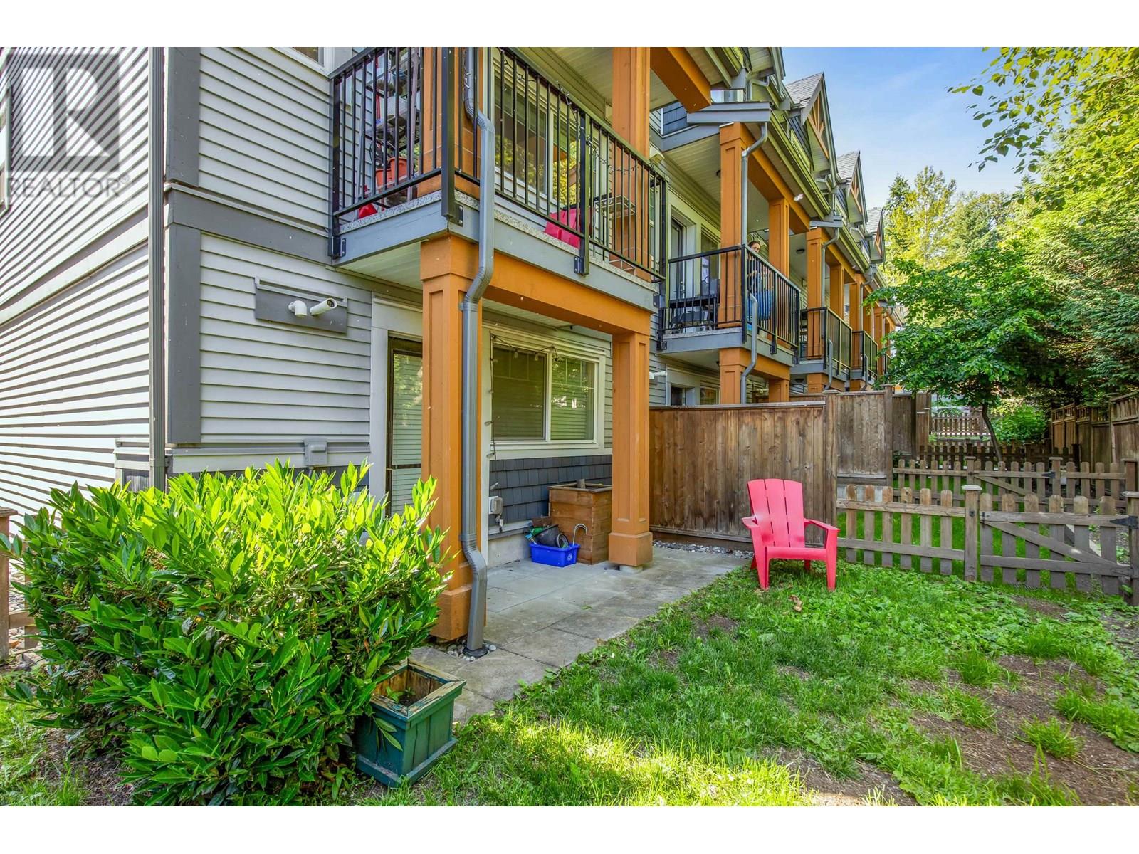 Photo 9 of 31 22810 113 Avenue, Maple Ridge BC