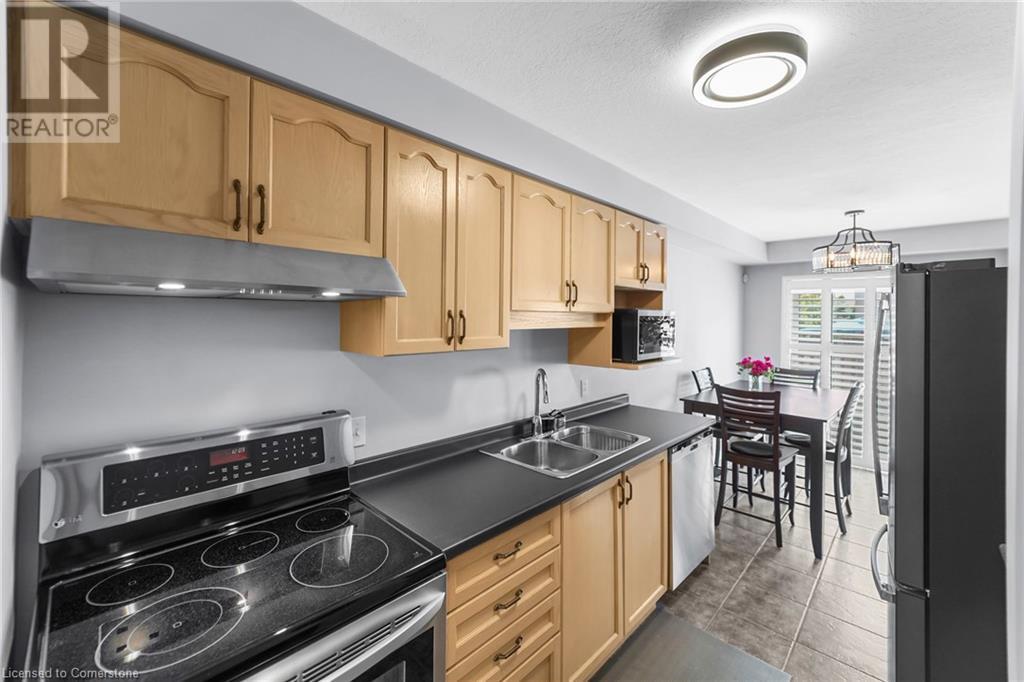 Photo 15 of 1523 Upper Gage Avenue Unit 10, Hamilton ON