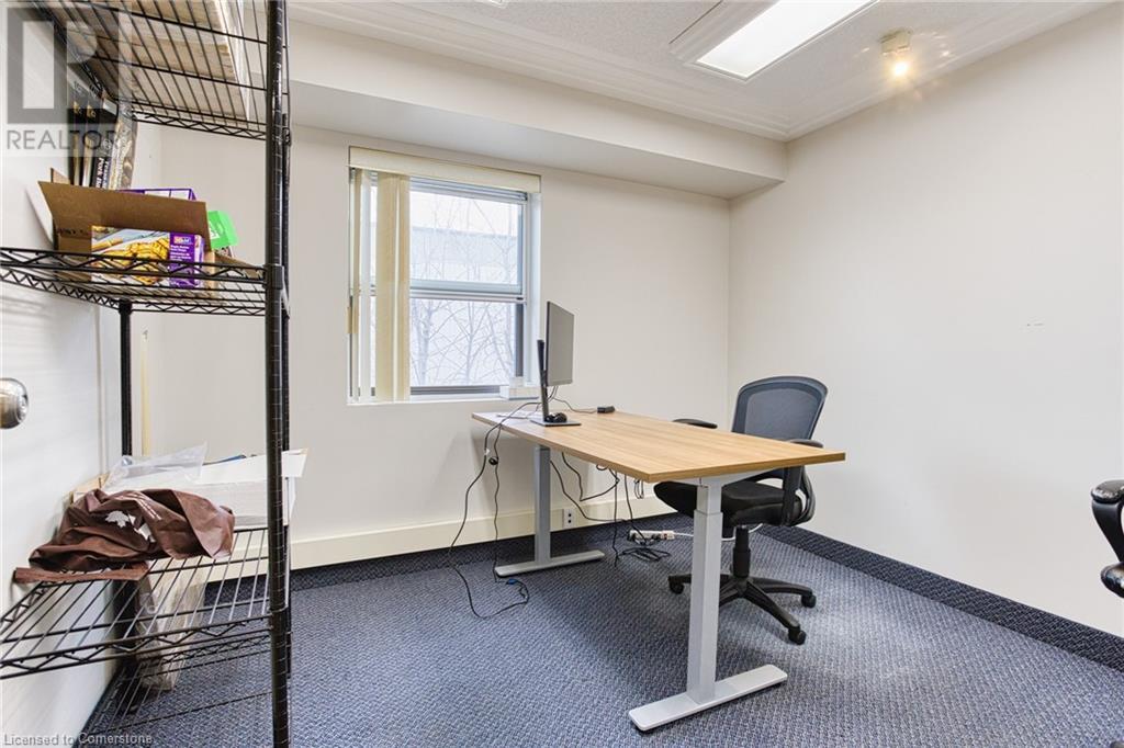 Photo 32 of 46 Community Avenue, Stoney Creek ON