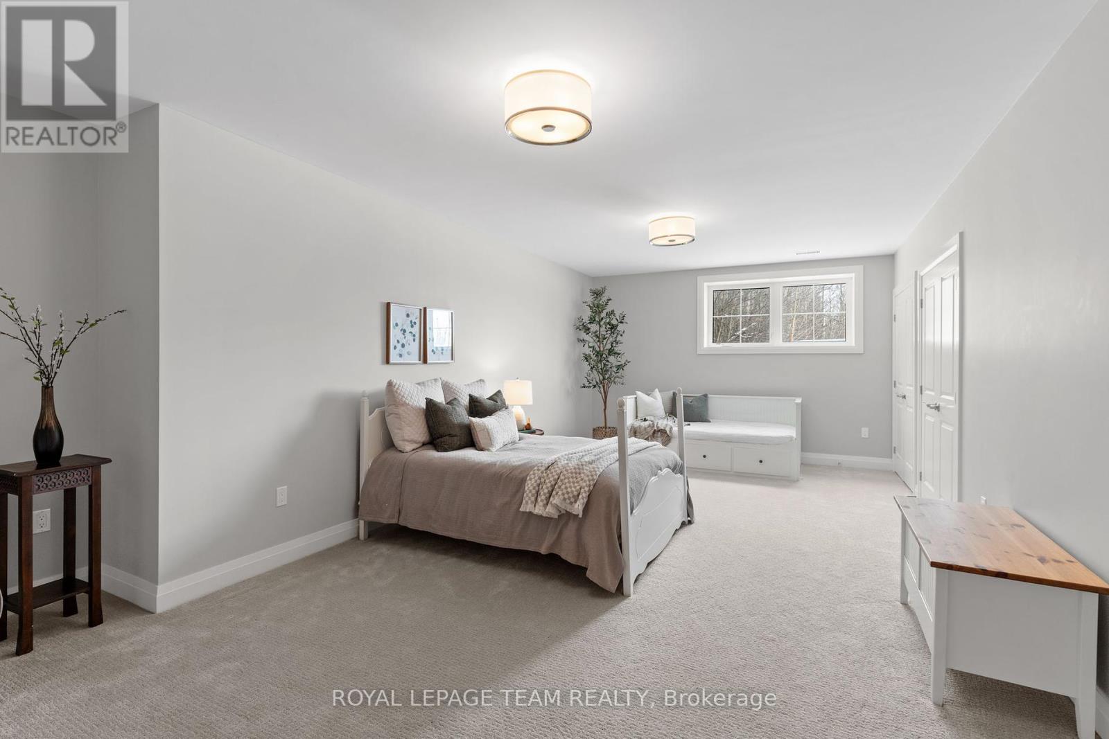 Photo 9 of 1140 Meadowshire Way, Ottawa ON