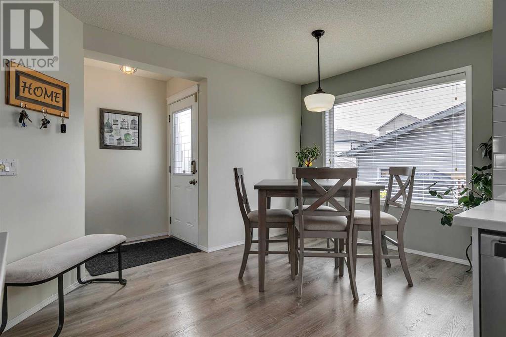 Single Family House for Sale in  Everridge Drive SW Evergreen Calgary 
