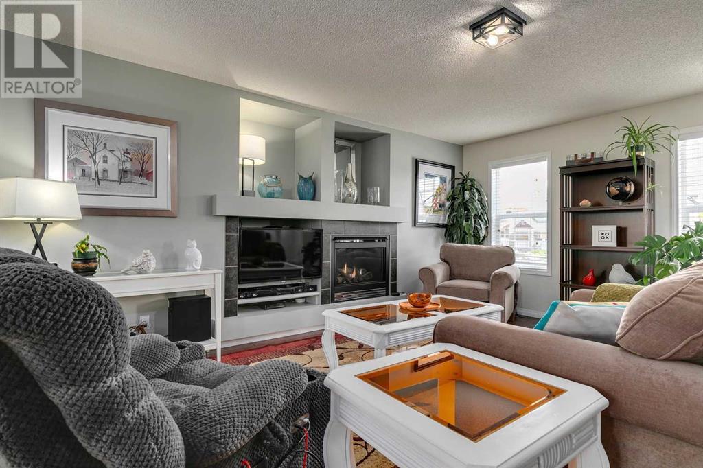 Single Family House for Sale in  Everridge Drive SW Evergreen Calgary 