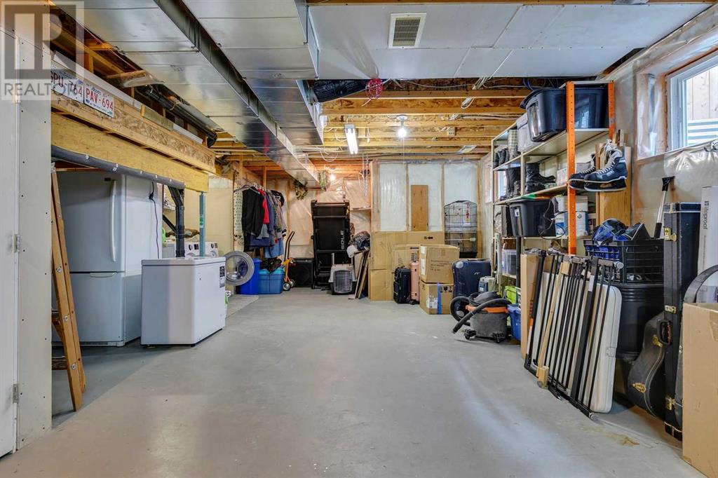 Single Family House for Sale in  Everridge Drive SW Evergreen Calgary 