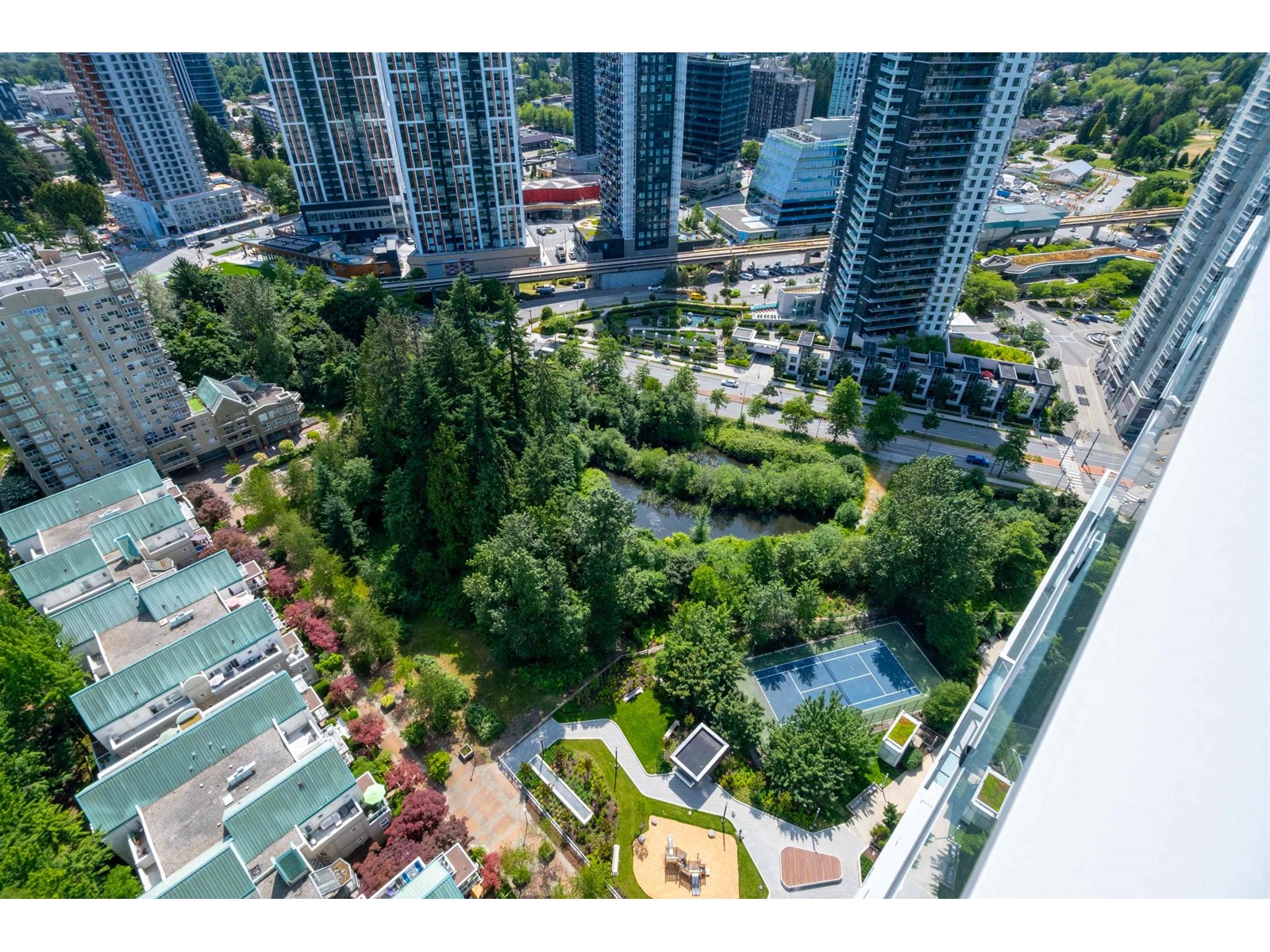 Photo 10 of 3105 13768 100 Avenue, Surrey BC