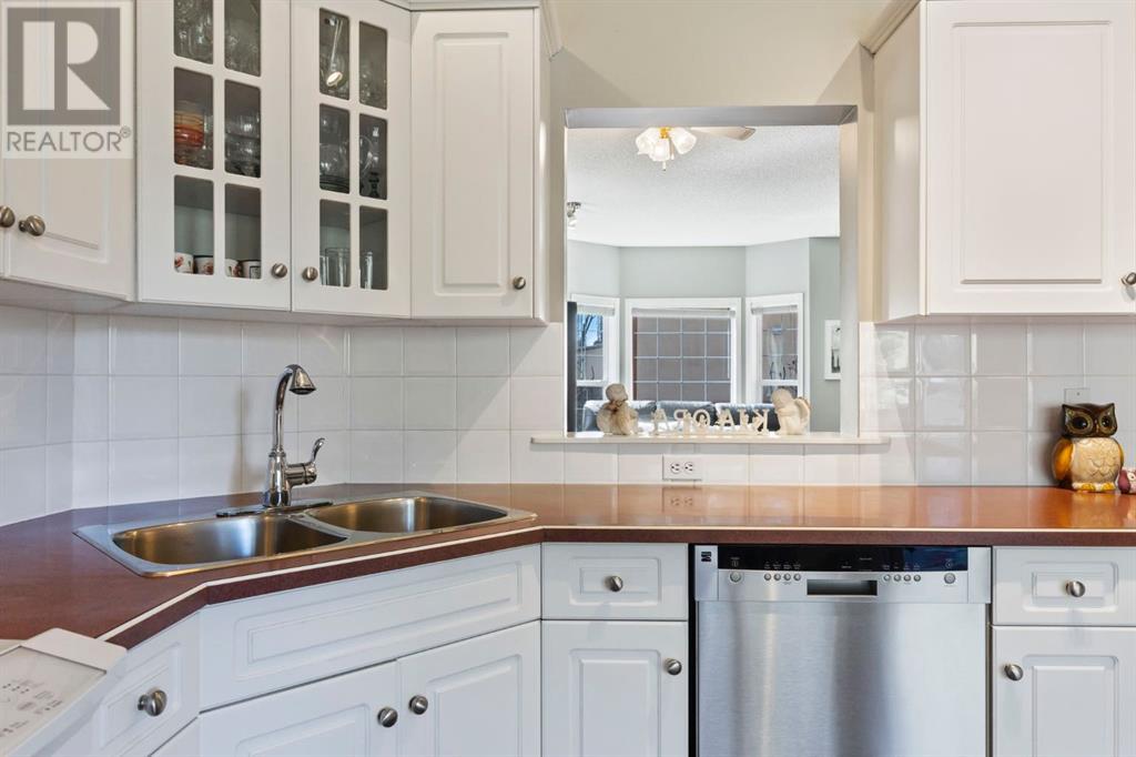 Single Family House for Sale in    Avenue NW Mount Pleasant Calgary 