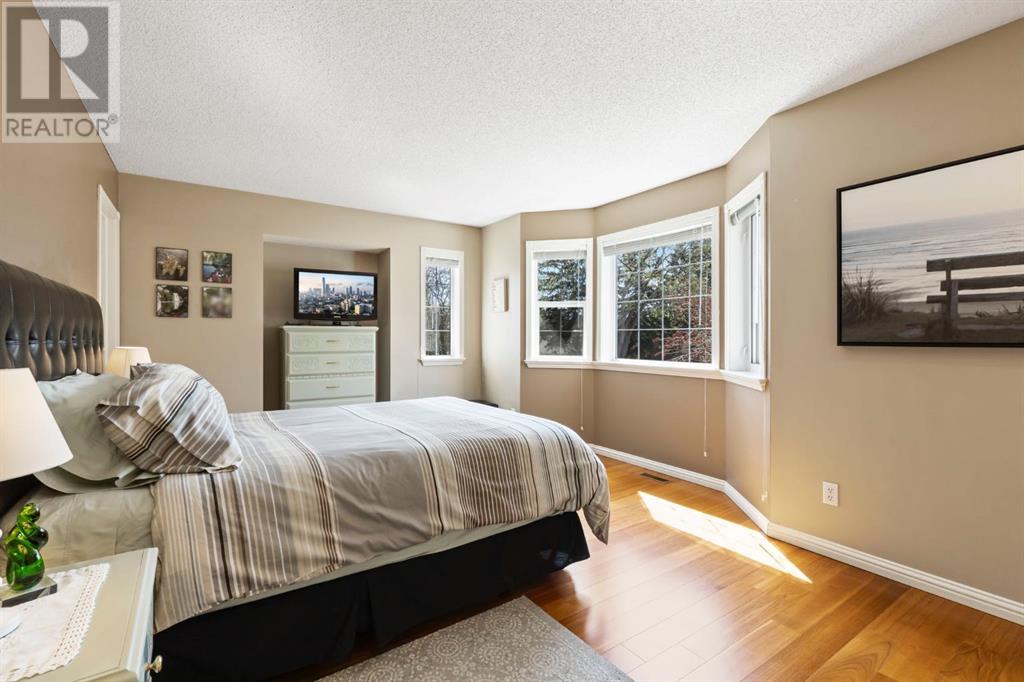 Single Family House for Sale in    Avenue NW Mount Pleasant Calgary 