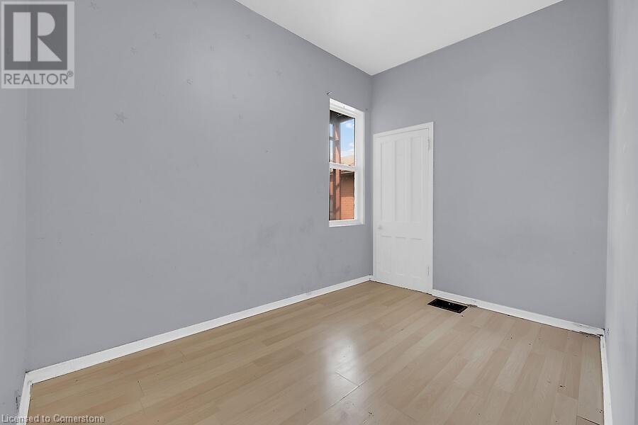 Photo 13 of 88 Grant Avenue, Hamilton ON