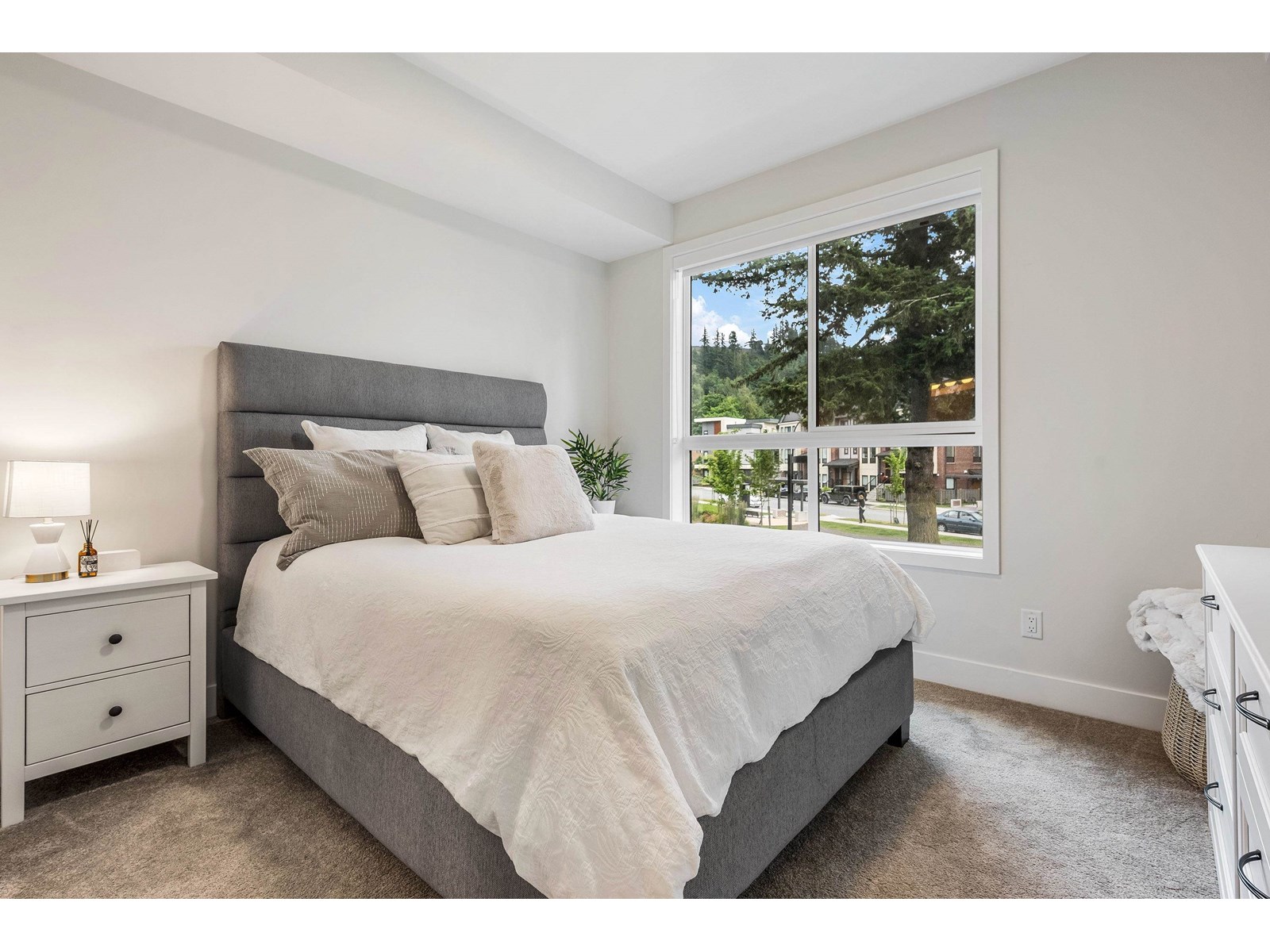 210 45505 CAMPUS DRIVE, Garrison Crossing, Chilliwack