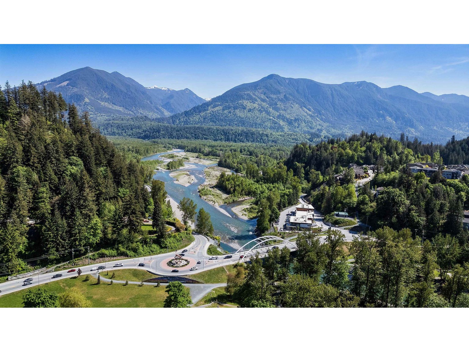210 45505 CAMPUS DRIVE, Garrison Crossing, Chilliwack