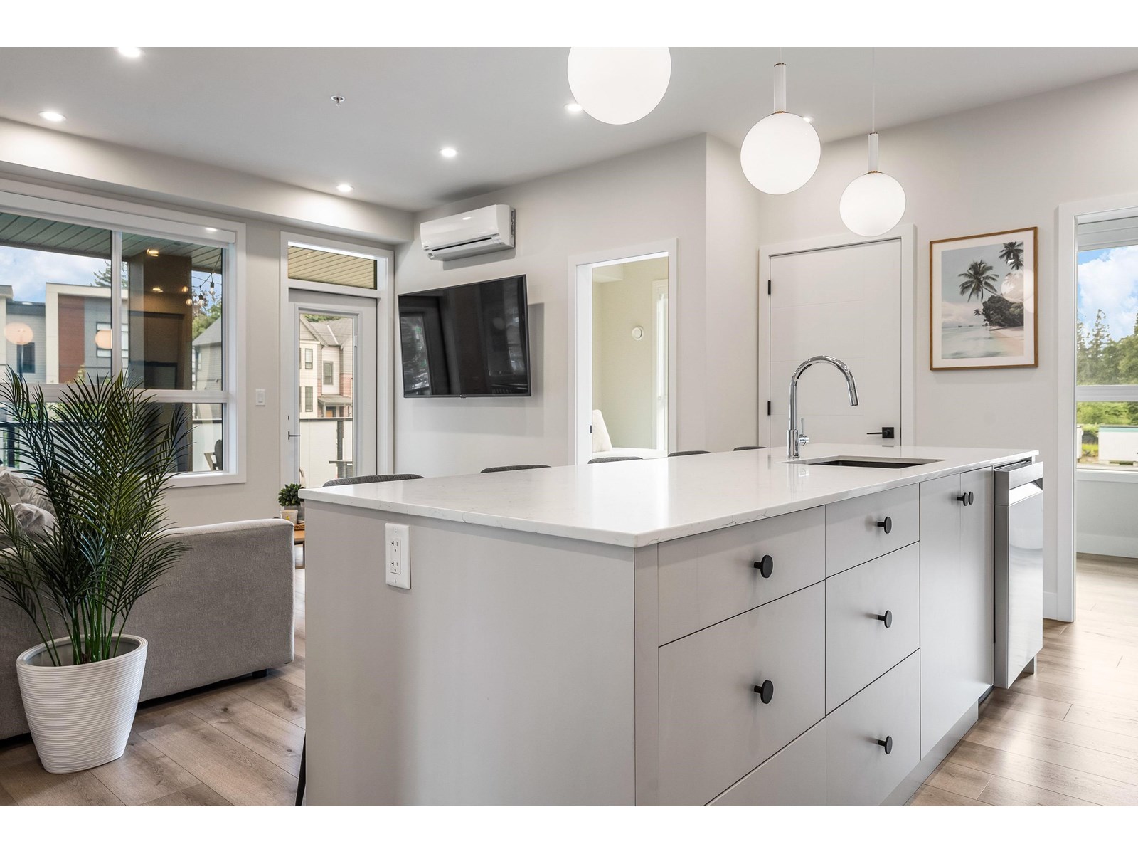 210 45505 CAMPUS DRIVE, Garrison Crossing, Chilliwack