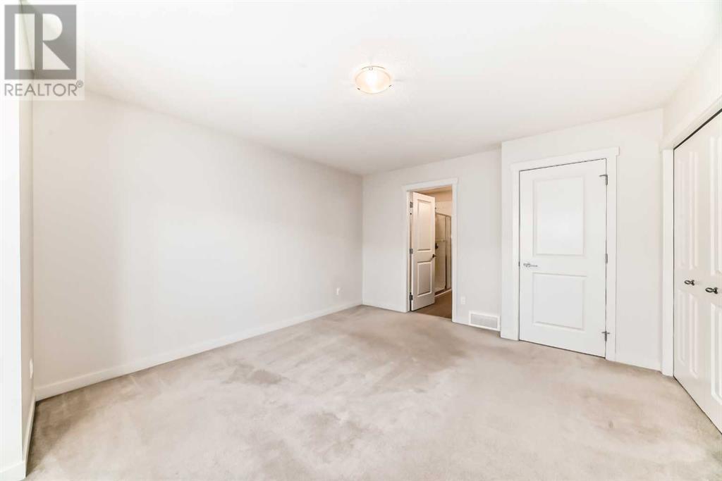 Single Family House for Sale in  Sherwood Lane NW Sherwood Calgary 