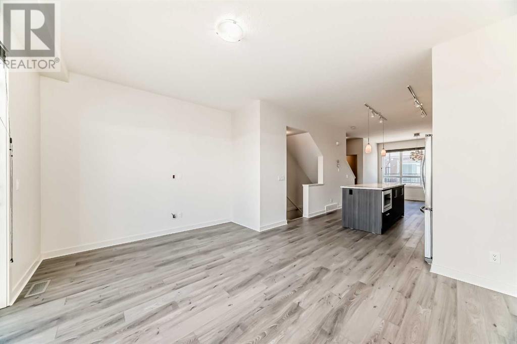 Single Family House for Sale in  Sherwood Lane NW Sherwood Calgary 