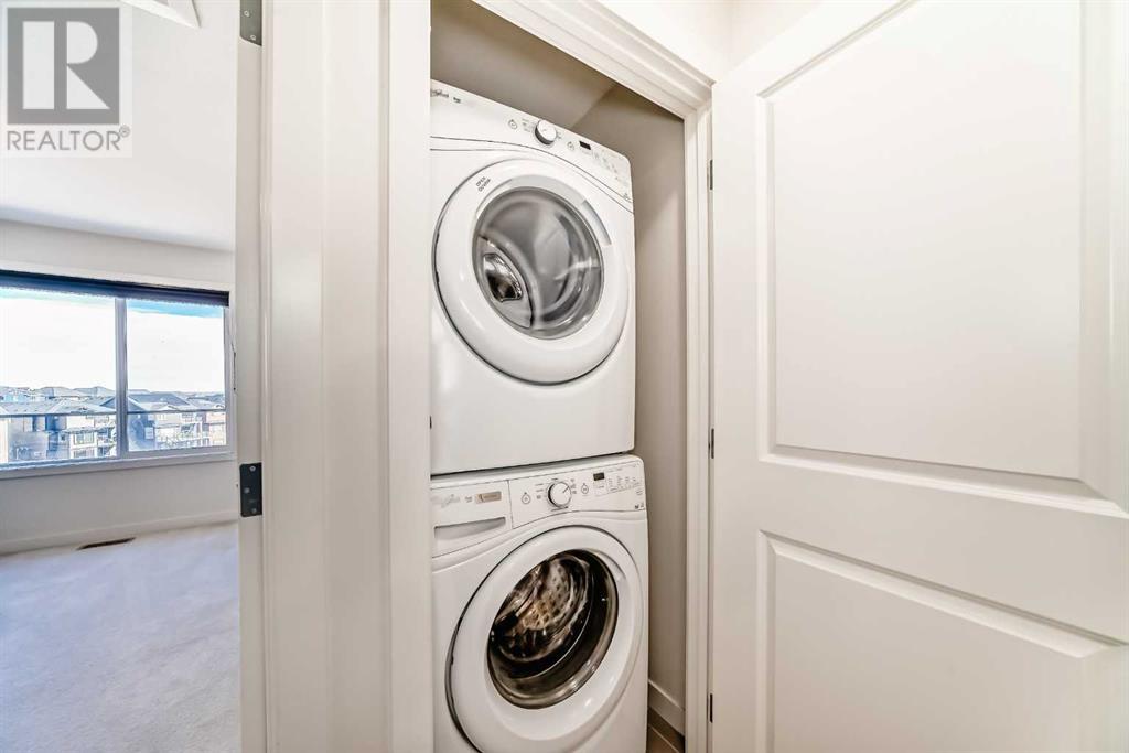 Single Family House for Sale in  Sherwood Lane NW Sherwood Calgary 