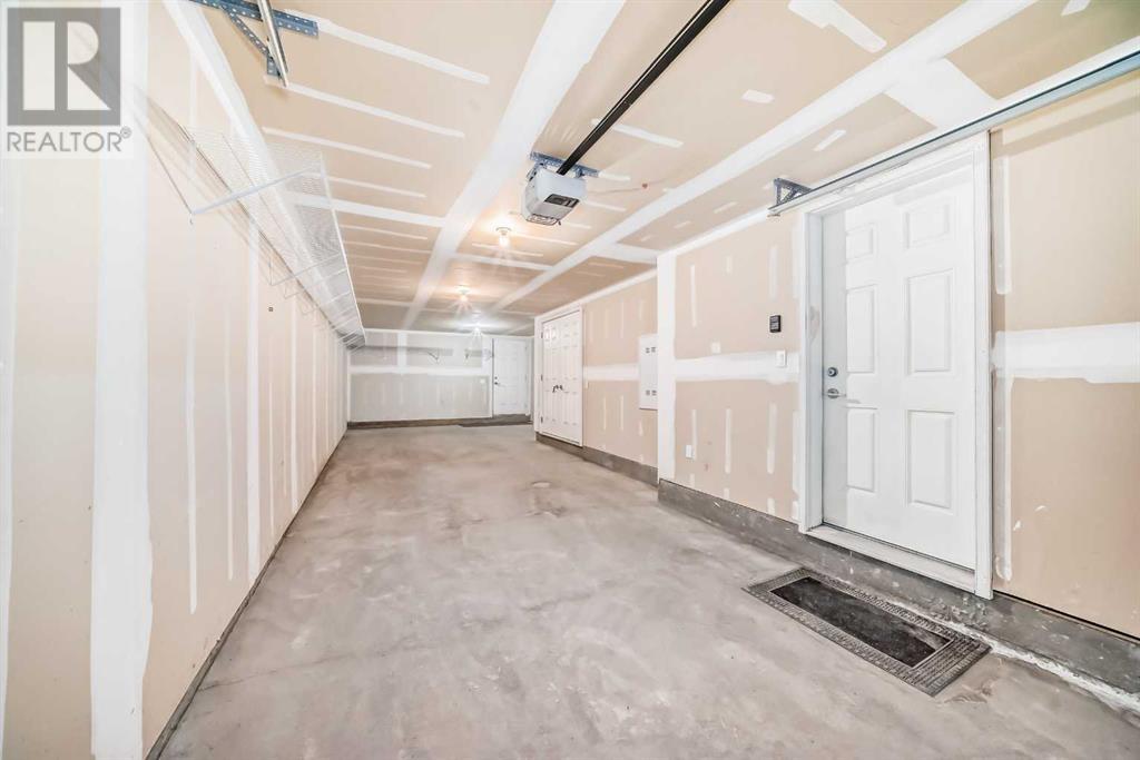 Single Family House for Sale in  Sherwood Lane NW Sherwood Calgary 