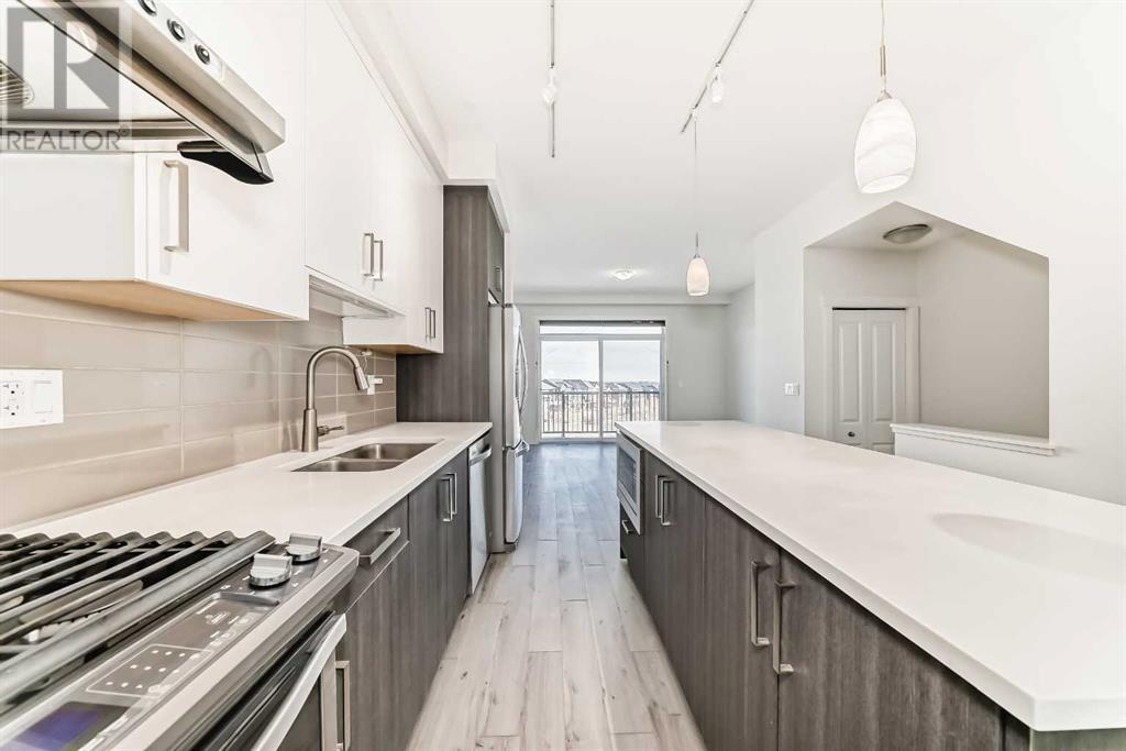 Single Family House for Sale in  Sherwood Lane NW Sherwood Calgary 