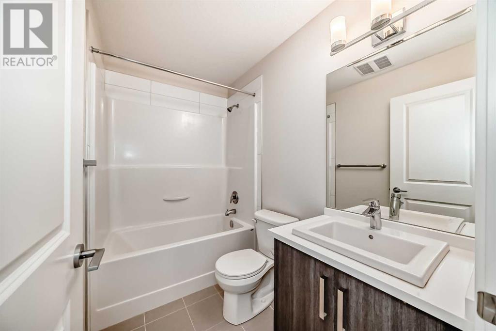Single Family House for Sale in  Sherwood Lane NW Sherwood Calgary 