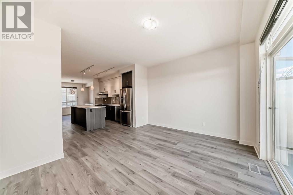 Single Family House for Sale in  Sherwood Lane NW Sherwood Calgary 