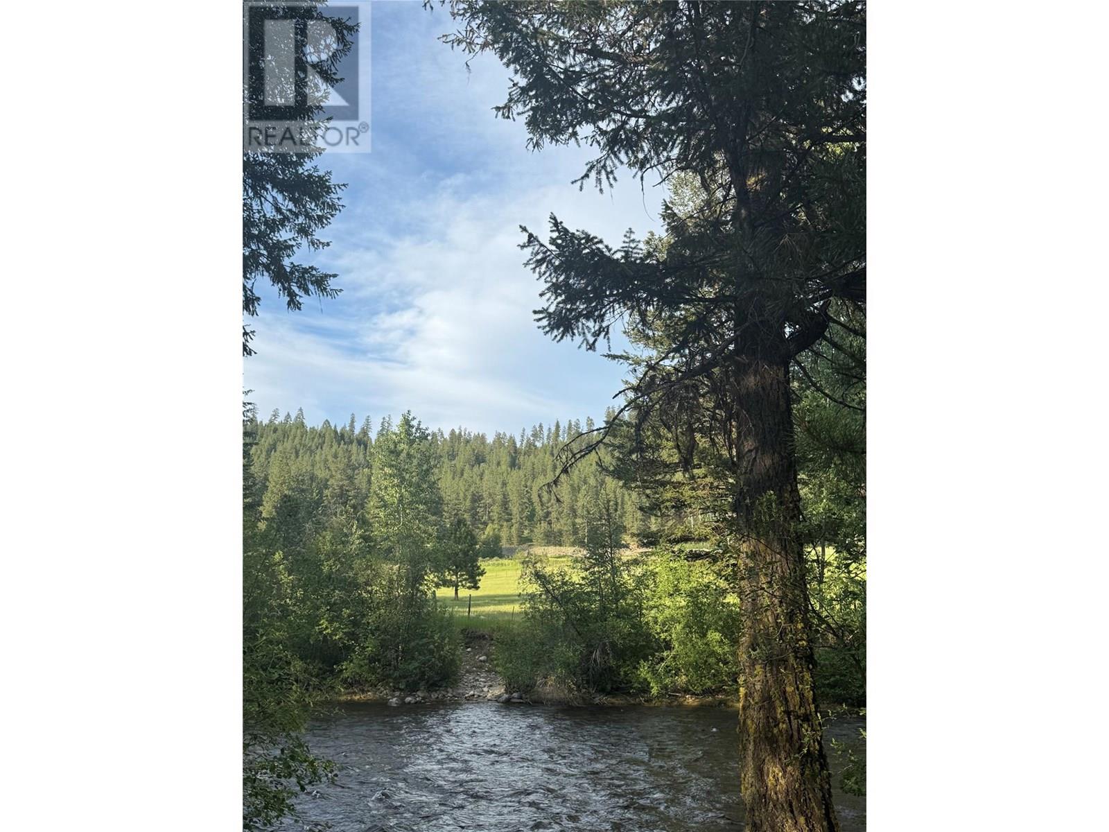  6241 33 Highway, Carmi