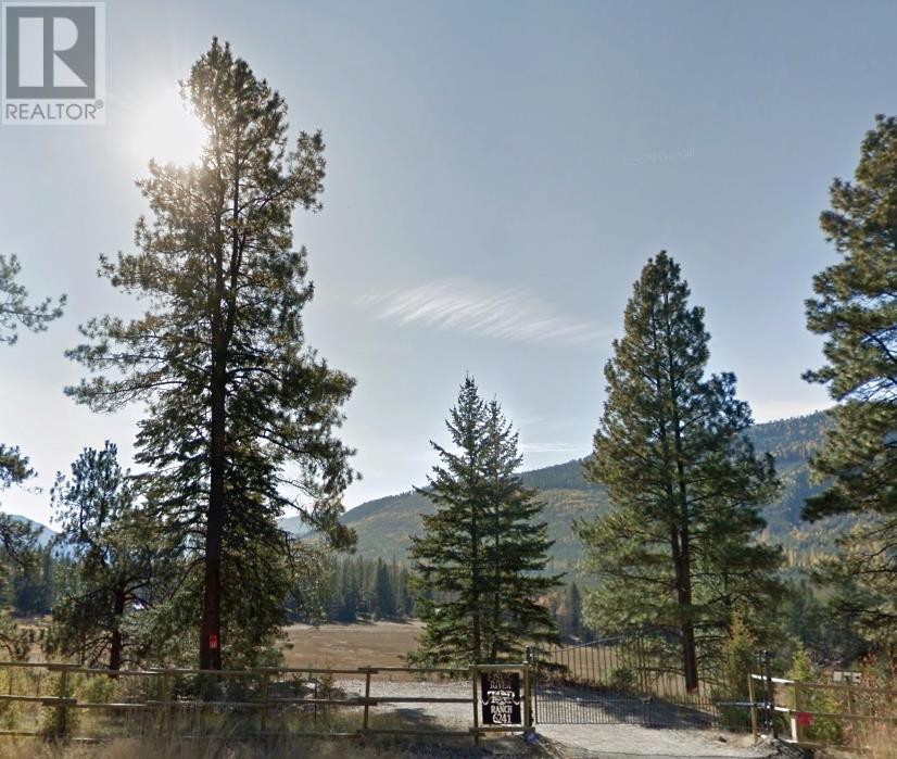  6241 33 Highway, Carmi