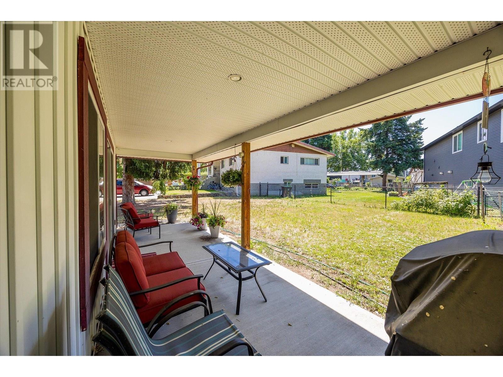  1404 Inkar Road, Kelowna