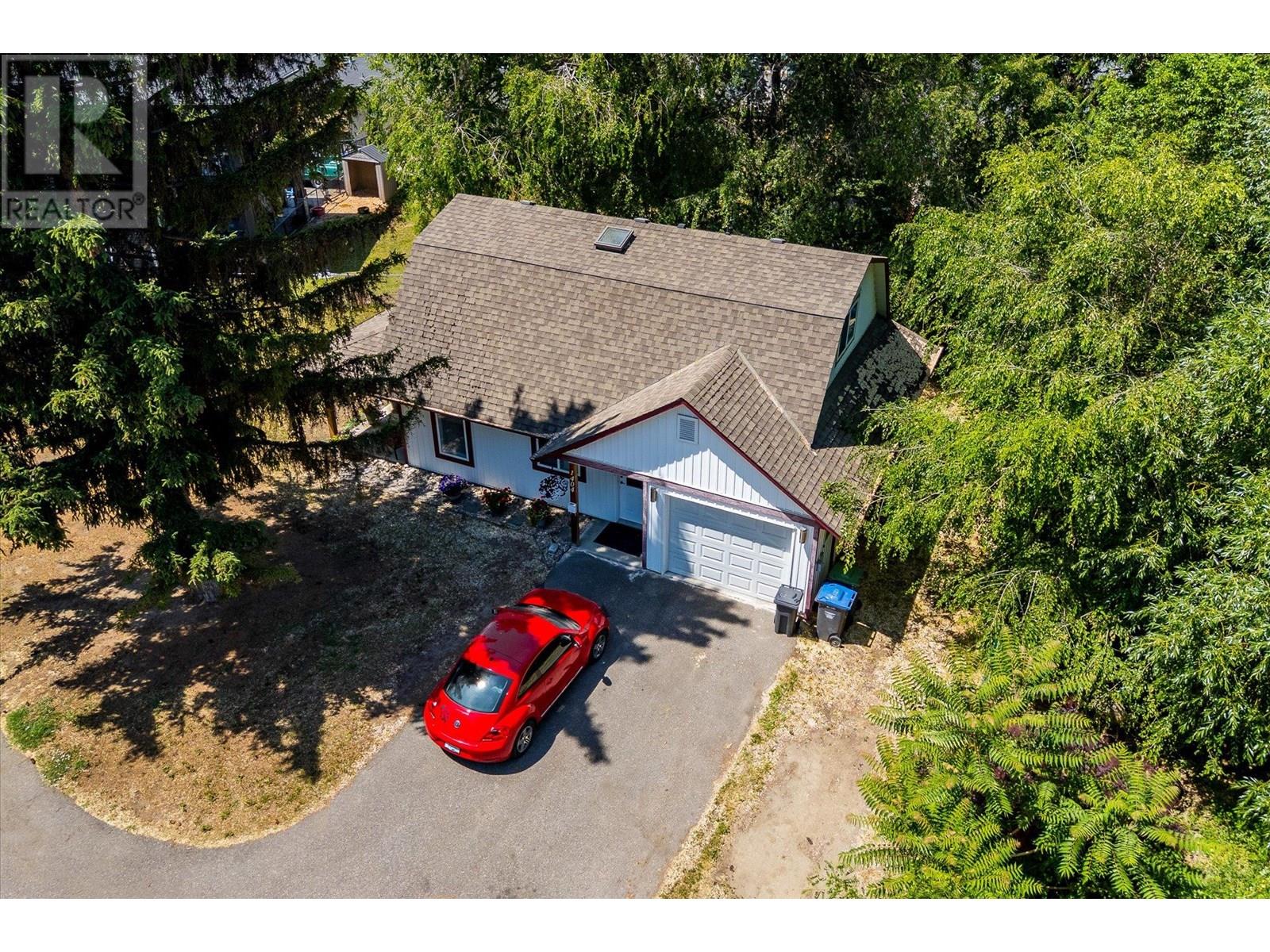  1404 Inkar Road, Kelowna