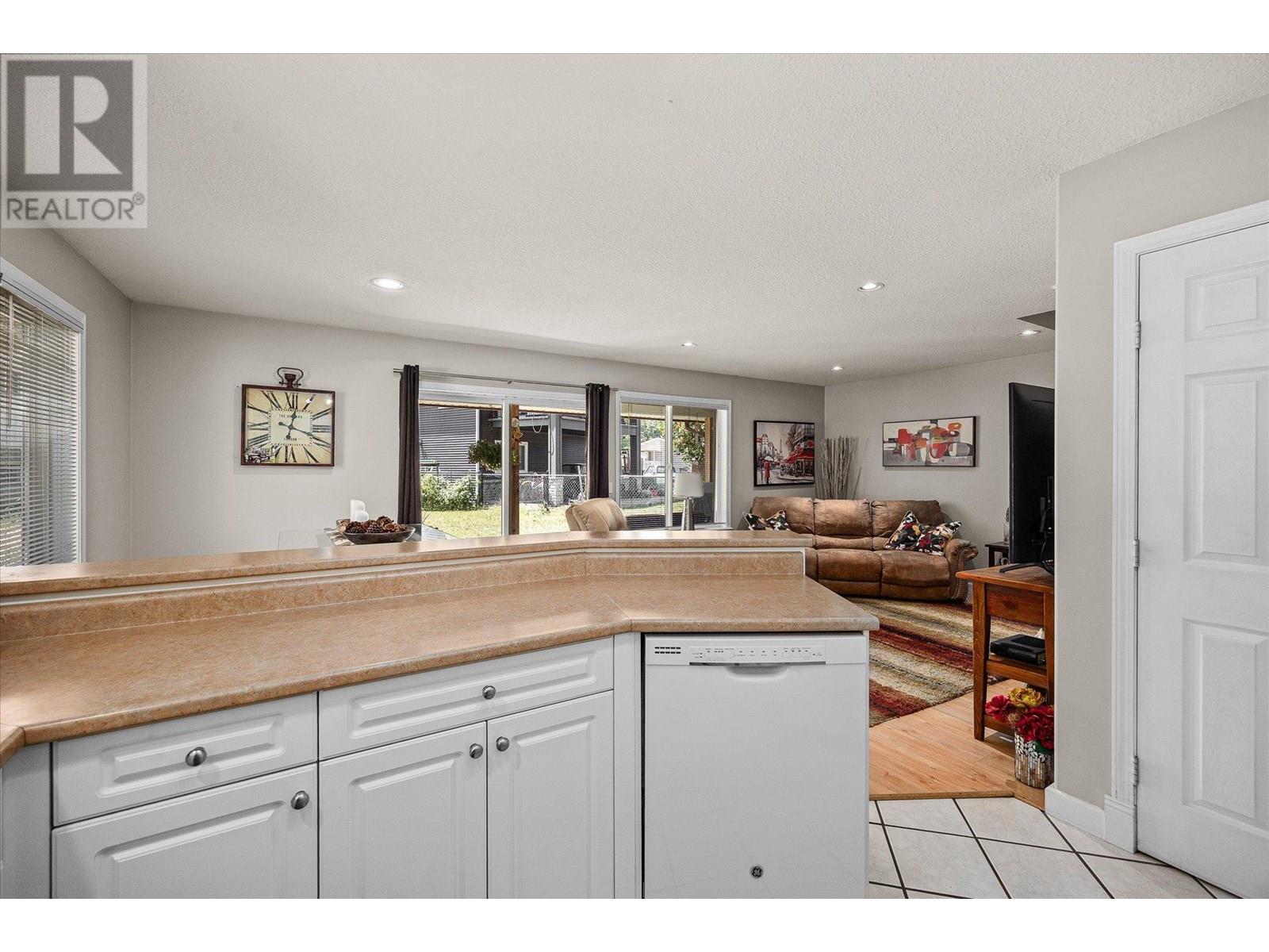  1404 Inkar Road, Kelowna