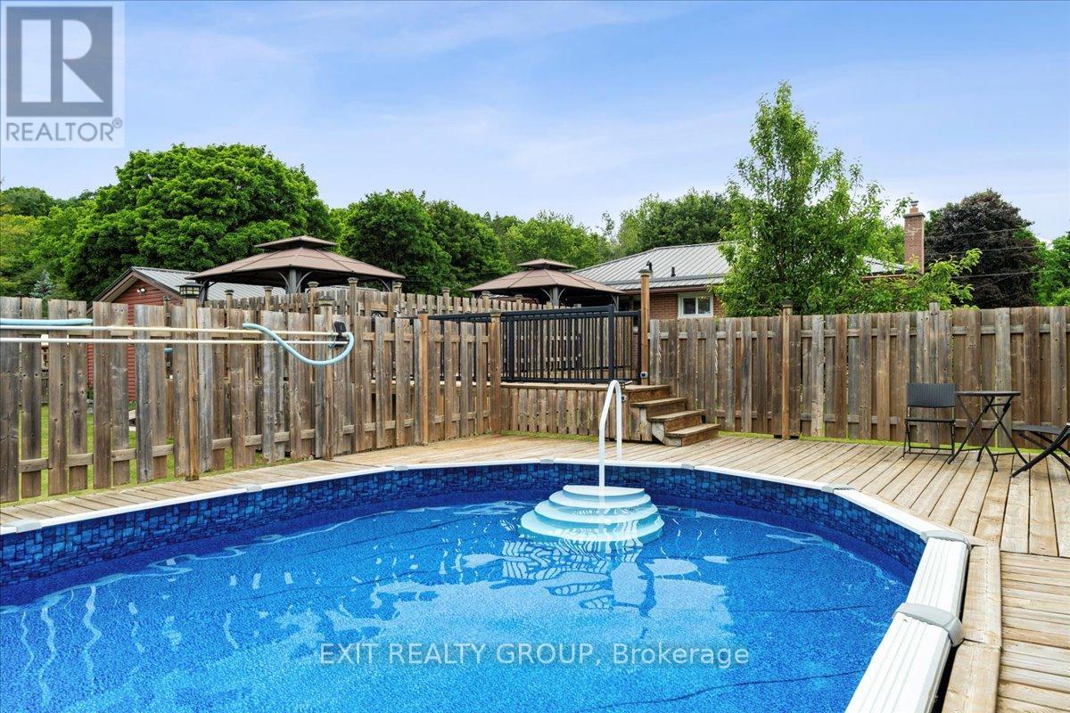 Photo 34 of 29 Barry Road, Quinte West ON