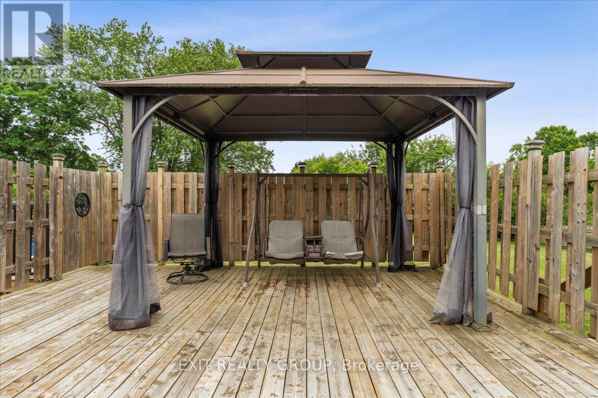 Photo 5 of 29 Barry Road, Quinte West ON
