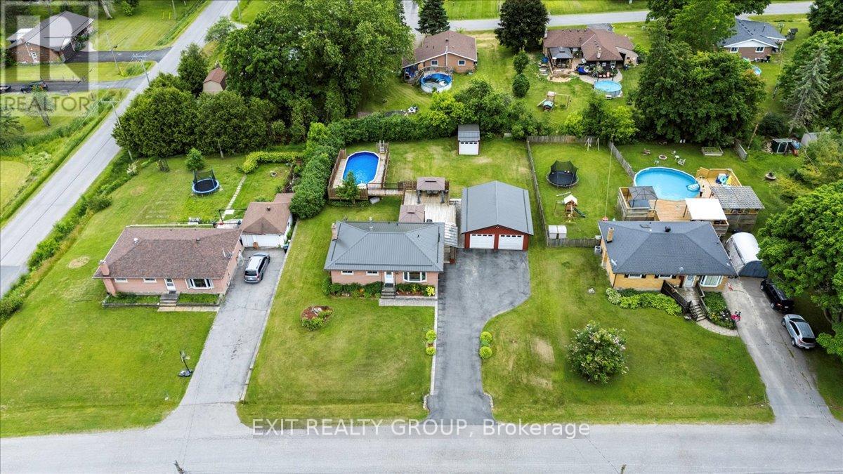 Photo 43 of 29 Barry Road, Quinte West ON