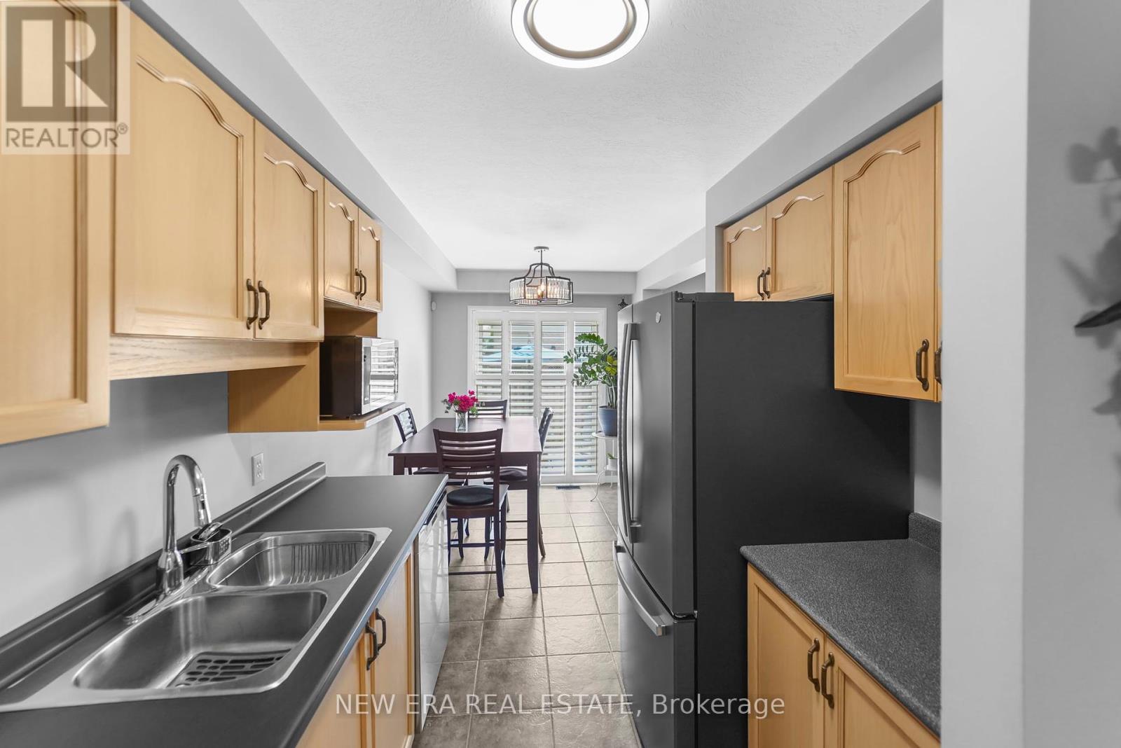 Photo 14 of 10 1523 Upper Gage Avenue, Hamilton ON