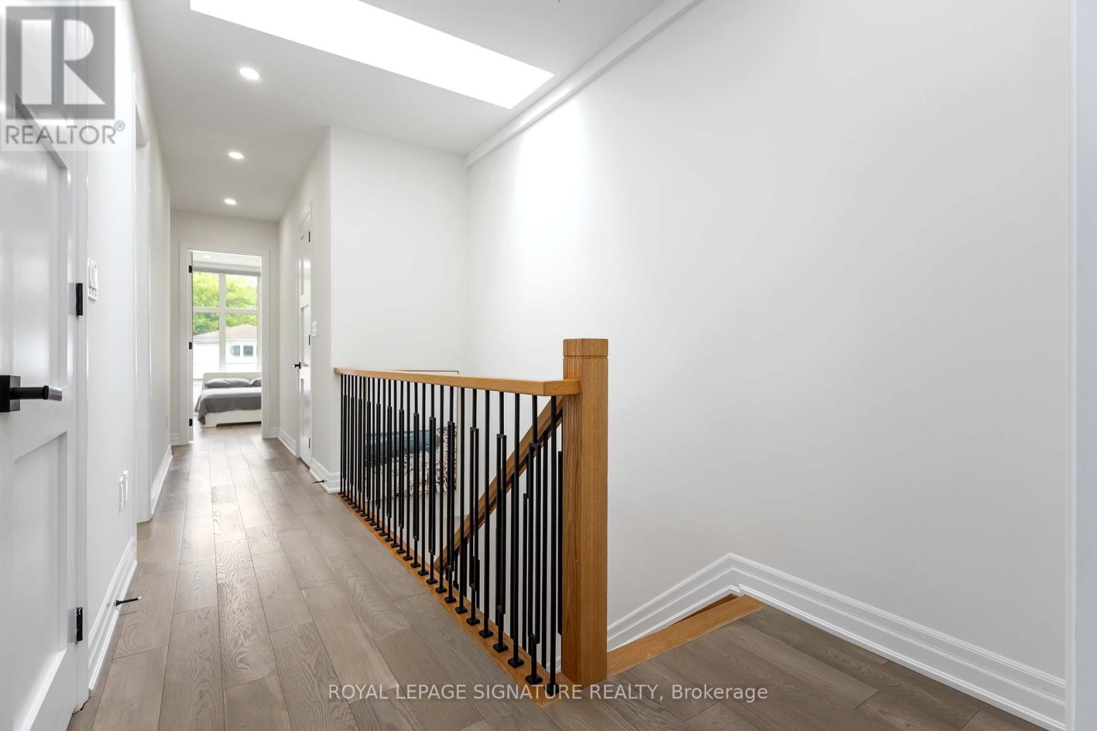 Single Family House for Sale in  BYNG AVENUE Toronto (Oakridge) 