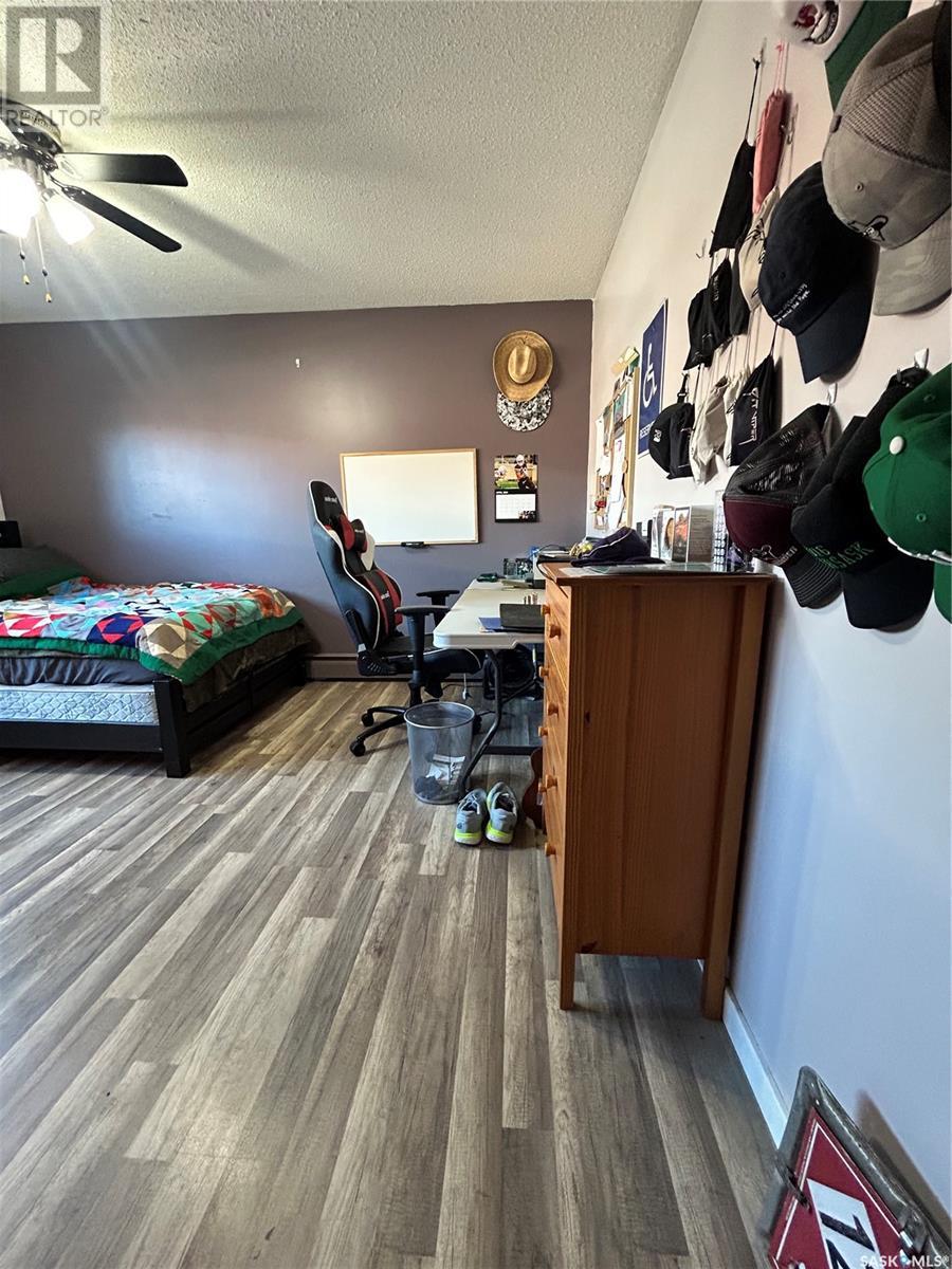 Single Family House Low rise for Sale in   Rae STREET Regina 