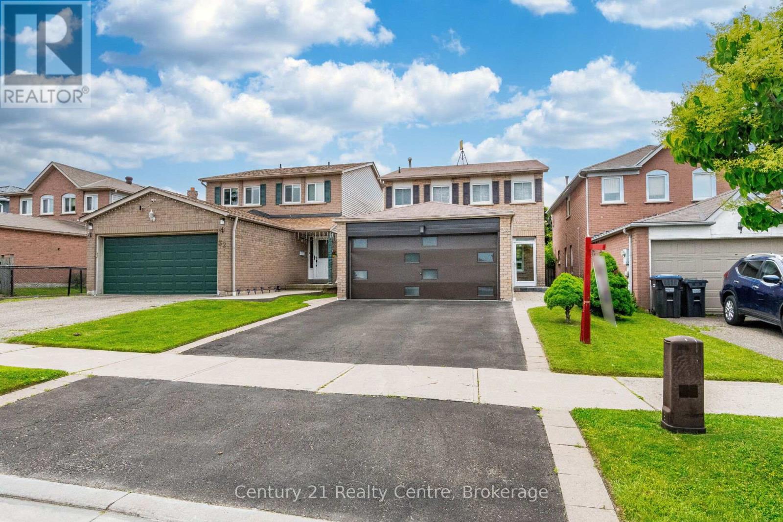 Single Family House for Sale in  NIAGARA PLACE Brampton (Westgate) 